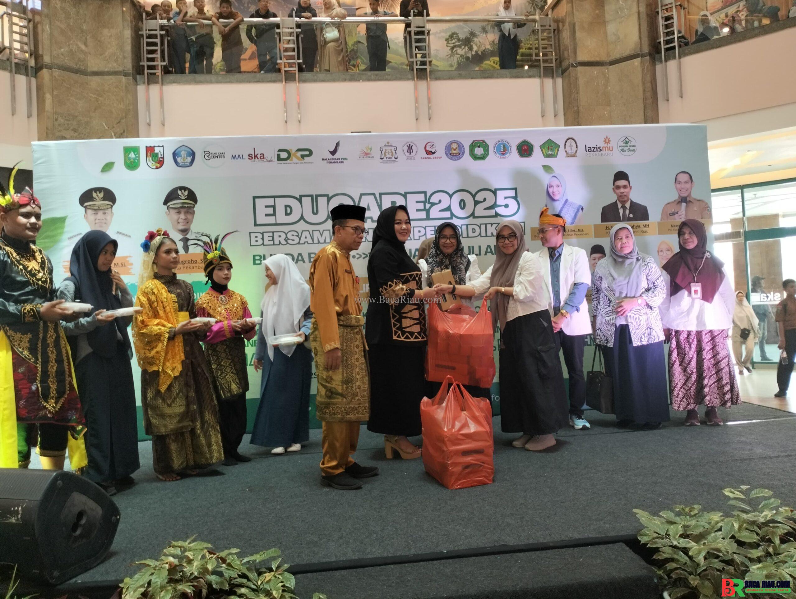 Pertama di Pekanbaru,SMPN 13 Gelar Acara Lomba Bulan Bahasa dan B2SA Mall SKA