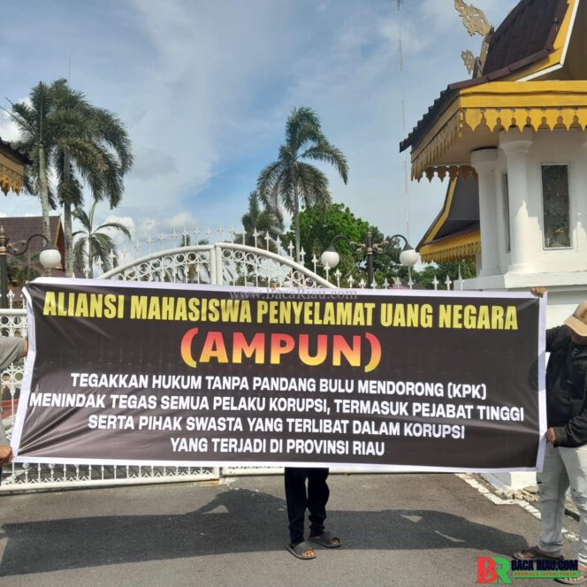 
					AMPUN Lakukan Unjuk Rasa Dukung KPK