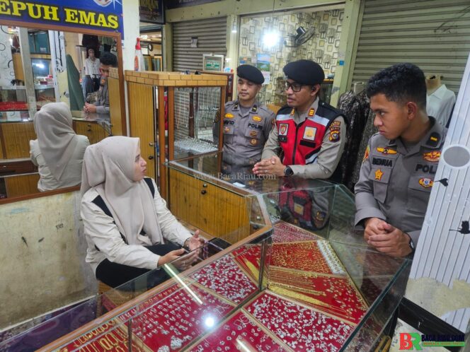 
					Polres Kampar SiagaNatal, Patroli Humanis Jangkau Plaza, Terminal, Gereja, Kasat Samapta: Antisipasi Tindak Pidana