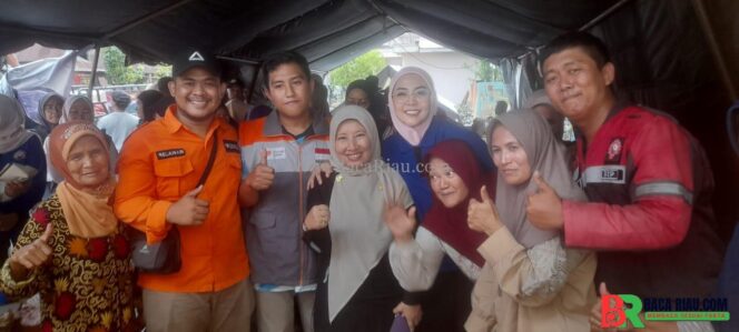 
					Ibu Wakil Gubernur Sumatera Barat Marandang Bersama Relawan Rumah Zakat di Pengungsian Malalo