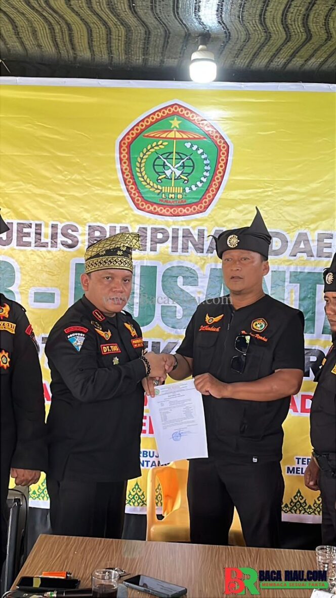 
					Dari Markas Komando LMB Nusantara: Panglima Muda Datuk Nurmatias Yusuf, S.I.P. Kawal Pelepasan Bantuan Donasi Tahap II ke Titik Bencana di Sumatera Barat