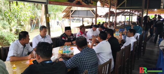 
					SPSI Provinsi Riau Gelar Pertemuan Program Perumahan, Nursal Tanjung Tegaskan Soliditas Anggota