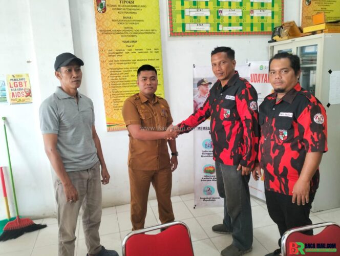 
					Silaturahmi Dan Audiensi Pengurus Pemuda Pancasila Ranting Kelurahan Bambu Kuning, Kecamatan Tenayan Raya, dengan Lurah Bambu Kuning 