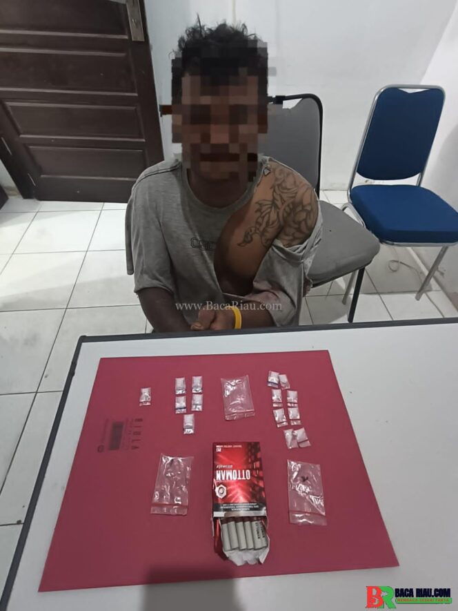 
					Polsek Perhentian Raja Berhasil Ungkap Jaringan Narkoba, Pelaku dan Barang Bukti Diamankan!