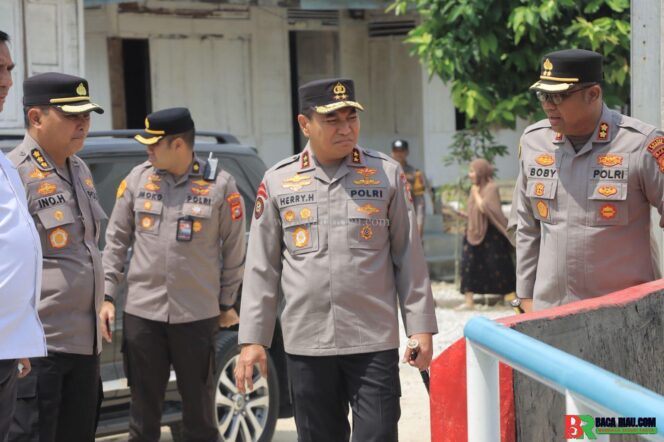 
					Kapolda Riau Tinjau Kesiapan Jembatan Merah Putih Menuju Peresmian Kapolri