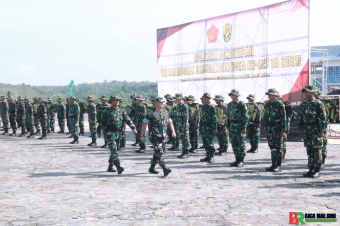 
					Kasdam XIX/Tuanku Tambusai Tutup TMMD ke-127 Kodim Pekanbaru di Tenayan Raya