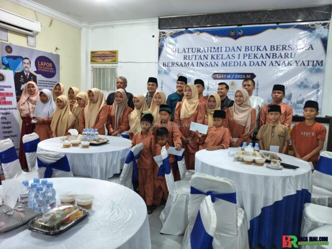 
					Berkah Ramadhan,Rutan Kelas I Pekanbaru Gelar Buka Bersama Insan Pers dan Anak Yatim