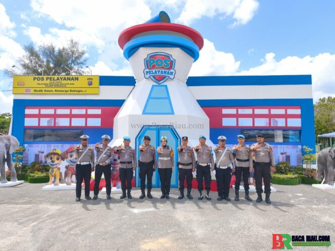 
					Polri Hadir di Tengah Masyarakat, Pos Yan Pokok Jengkol Layani Pengendara di Mandau