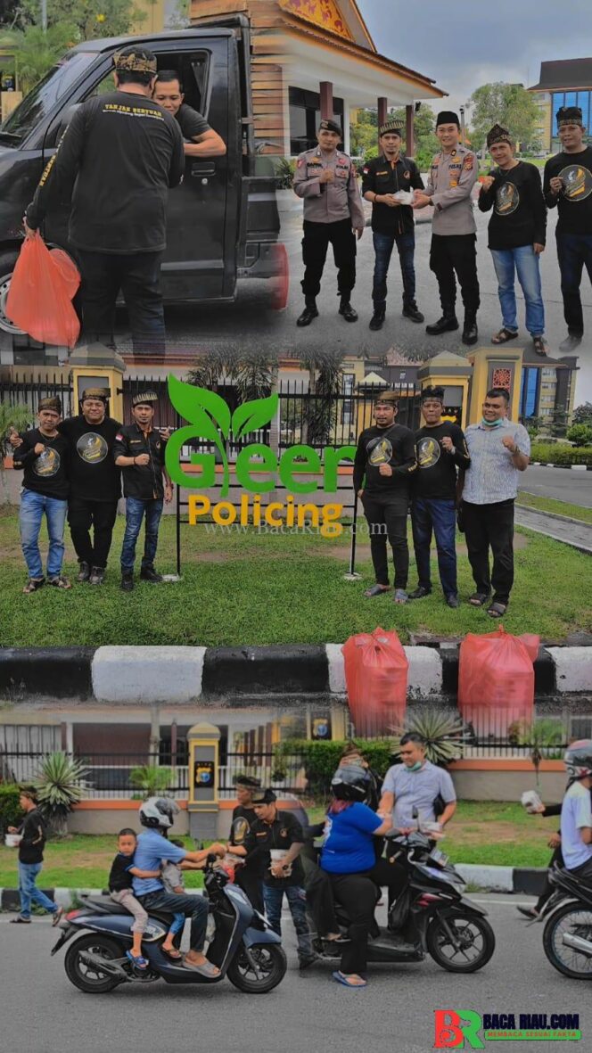 
					Jum’at di Awal Bulan, Yayasan Tanjak Bertuah Riau Berbagi di Depan Polda Riau 
