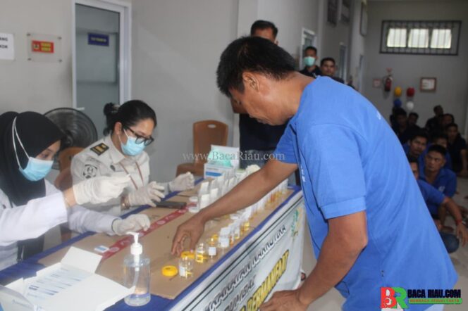 
					Razia Gabungan dan Tes Urine Bersama Penegak Hukum Dalam Rangka Memperingati Hari Bakti Pemasyarakatan Ke-62