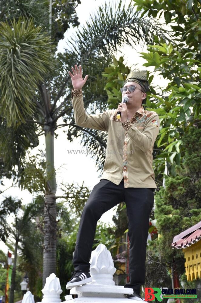 
					Kegagalan Eksepsi dan Ketidaktepatan Strategi Pembelaan, Abdul Wahid di Persimpangan Kritis