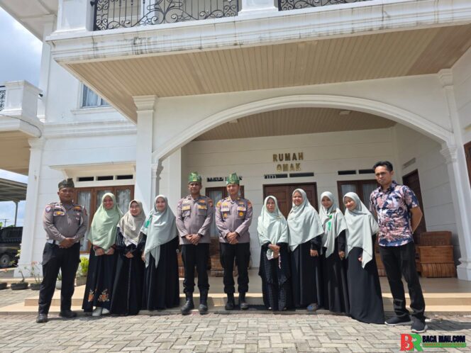 
					Polsek Tambang Gelar Sosialisasi Green Policing dan Penanaman Pohon di Ponpes Az Zahra