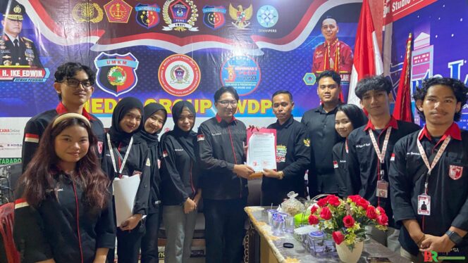 
					UKM-F PSBH Unila dan PWDPI Teken MoU Media Partner
