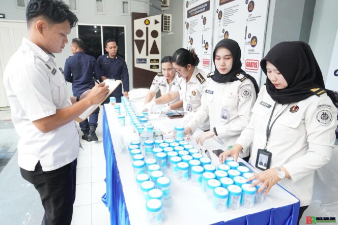 
					BNN Turun Tangan di Rutan Pekanbaru, Sosialisasi Bahaya Narkoba hingga Razia Gabungan Diperketat