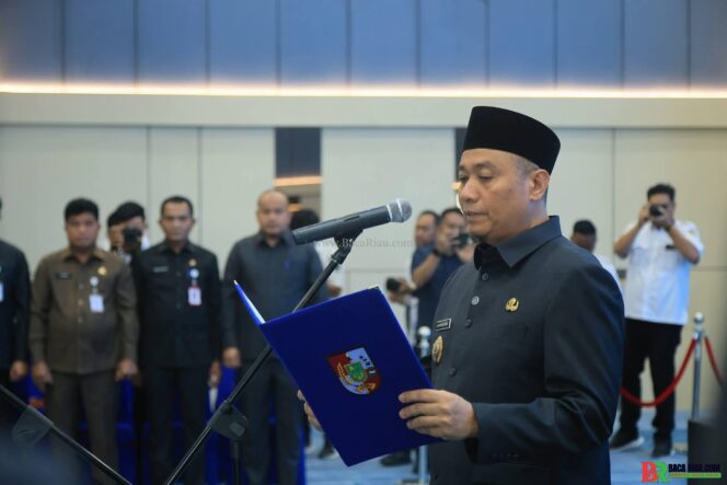 
					Wawako Lantik 42 Pejabat, Perkuat Birokrasi Profesional dan Pelayanan Publik Pekanbaru