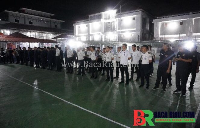 
					Rutan Pekanbaru Gelar Razia Gabungan Bersama APH, Perkuat Keamanan dan Komitmen Berantas Barang Terlarang