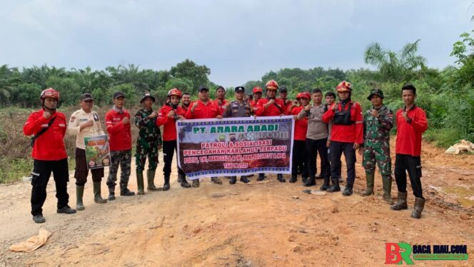 
					Jaga Hutan Tetap Aman, Polsek Sungai Apit Gelar Patroli Terpadu Antisipasi Karhutla