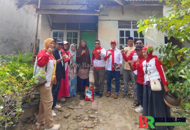
					Langkah Nyata di Tengah Masyarakat, DPD LIRA Pekanbaru Konsisten Jalankan Program Jumat Berbagi