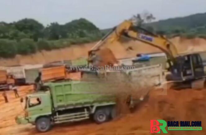 
					Bawa Dampak Positif, Material Galian Garuda Sakti KM 15 Bantu Pembangunan Masjid dan Infrastruktur Desa