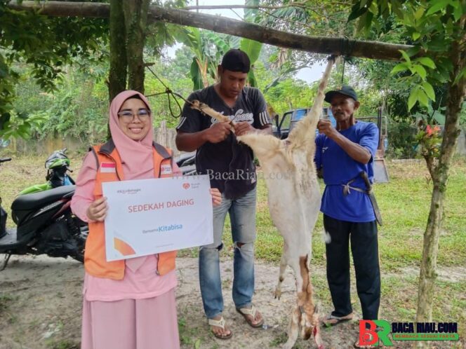 
					Rumah Zakat Pekanbaru Salurkan Sedekah Daging dalam Bentuk Makanan Siap Santap