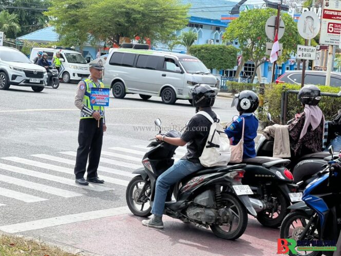 
					Stop Terobos Lampu Merah! Polantas Aceh Dorong Masyarakat Jadi Pelopor Keselamatan