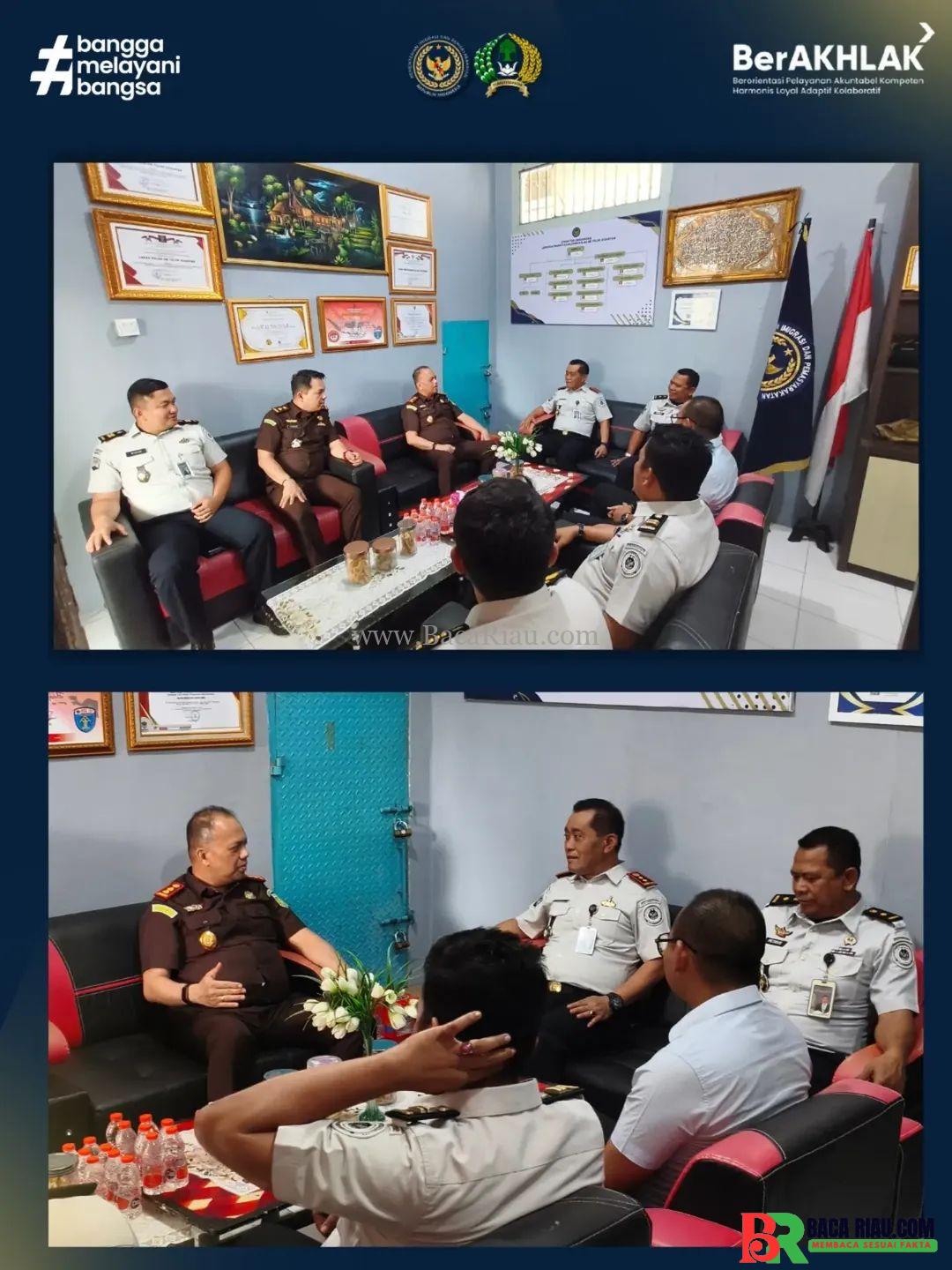 KOMUNIKASI TERJAGA, KOMITMEN SEJALAN: KEJARI KUANSING PERKUAT SINERGI DENGAN LAPAS TELUK KUANTAN